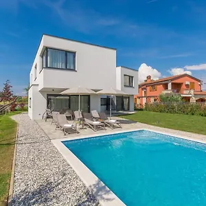 Paolo , Bužinija Croazia