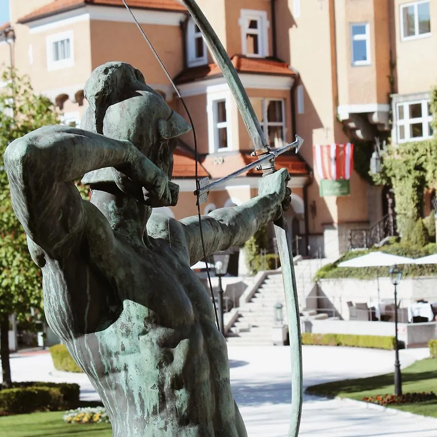 *****  Hotel Schloss Moenchstein Salzburg Ausztria