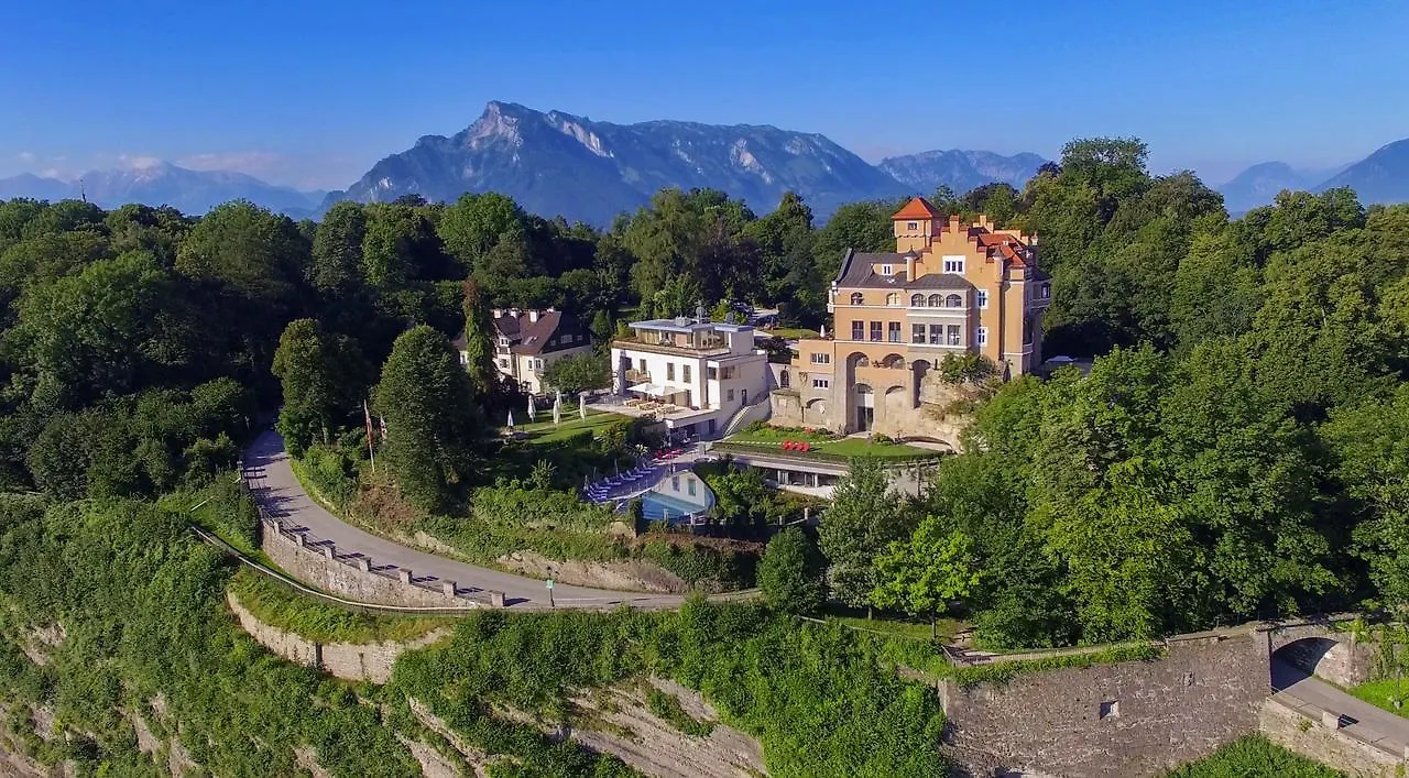 *****  Hotel Schloss Moenchstein Salzburg Ausztria