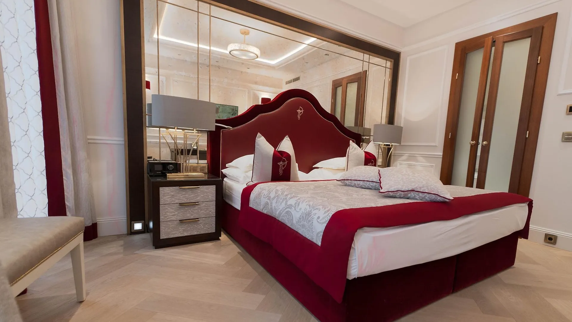 *****  Hotel Schloss Moenchstein Salzburg Austria