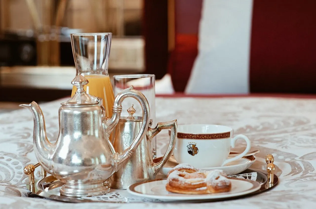 *****  Hotel Schloss Moenchstein Salzburg Austria